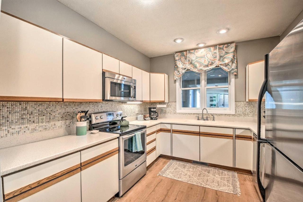 Lake Keowee Condo With Views And Pools And Marina! Salem Eksteriør bilde